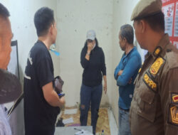 Direktur Perumda Pasar Bersama Sat Pol PP Gerebek Judi Togel di Pasar Anduonohu